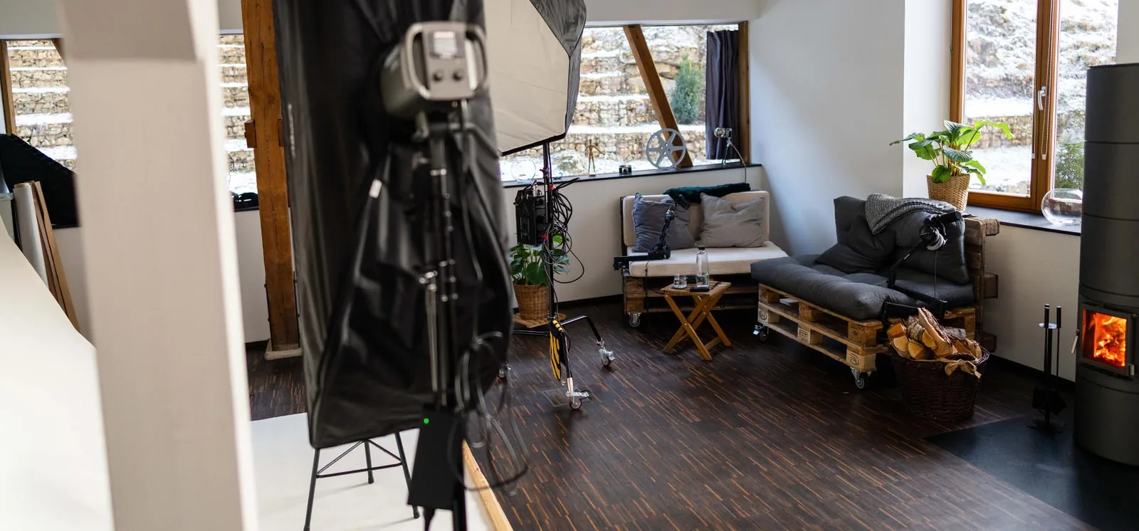 Warm eingerichteter Studiobereich für Portrait und Personal Branding